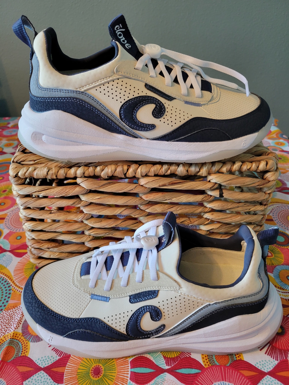 Clove Women's Strada Shoes Sneakers Sand / Navy / White Size 8